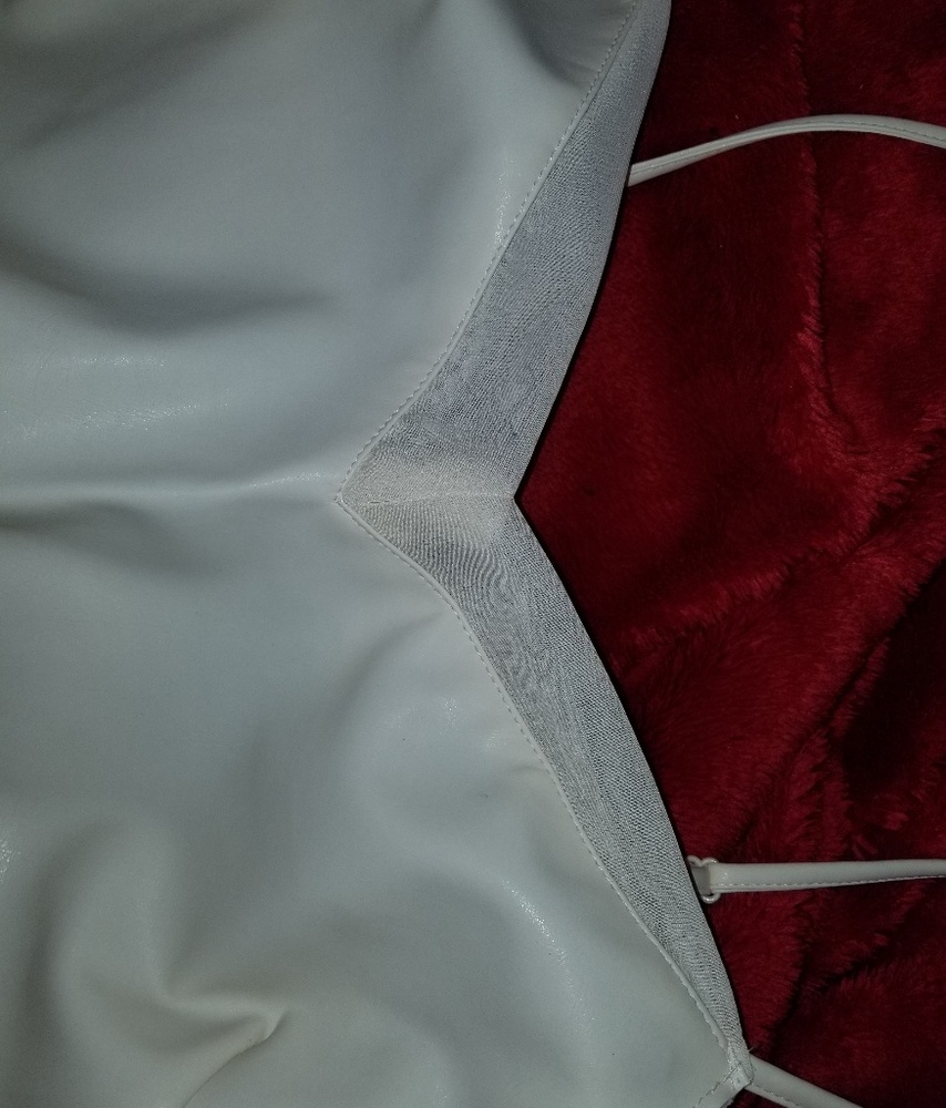 Cream camisole top - Picture 2 of 4